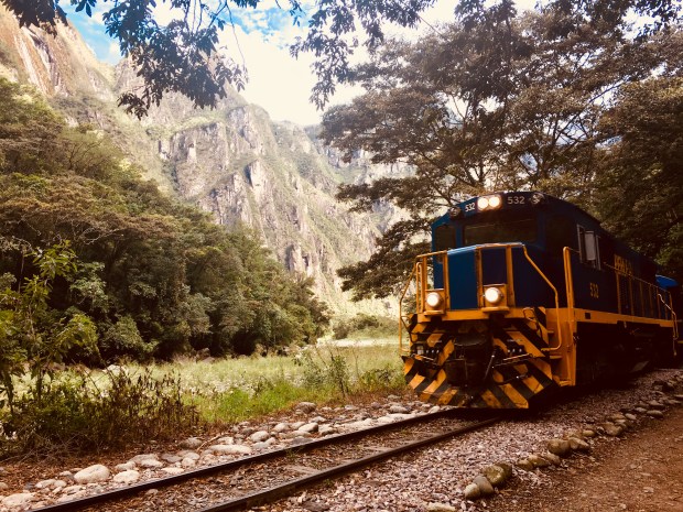 AB2E93DC-B202-4CE8-8165-A5825BF0012F